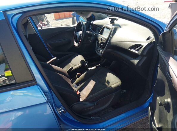 KL8CB6SA6JC430673 2018 CHEVROLET SPARK Blue Widok wnętrza z przodu