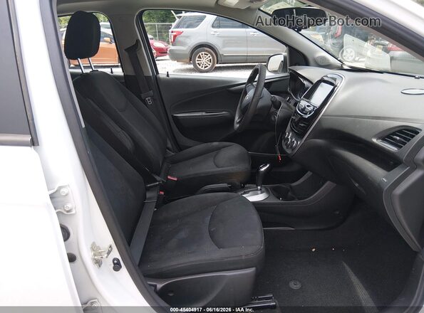 KL8CB6SA9JC482623 2018 CHEVROLET SPARK White Front interior view