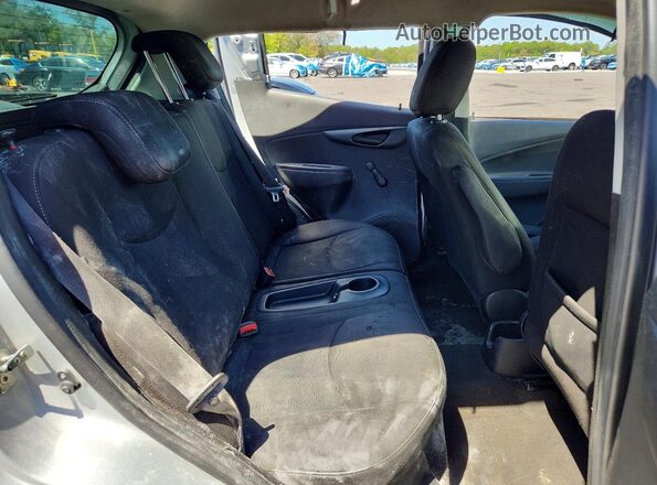 KL8CB6SAXJC481268 2018 CHEVROLET SPARK Silver 