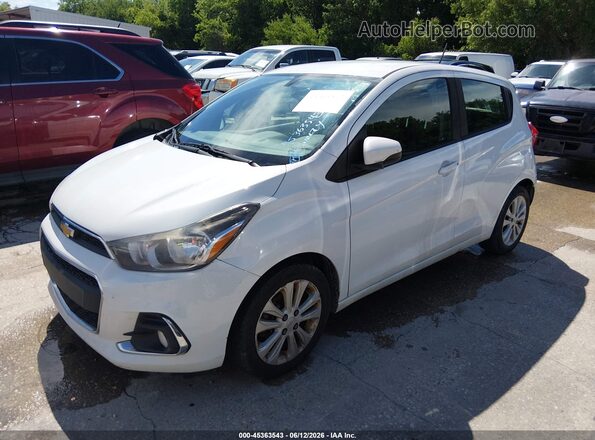 KL8CD6SA0HC838574 2017 CHEVROLET SPARK Белый Передняя левая четверть