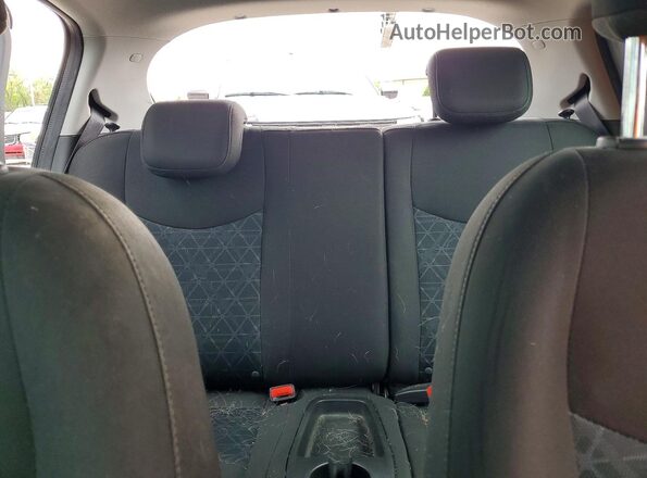 KL8CD6SA1MC227639 2021 CHEVROLET SPARK White Widok tylnych siedzeń