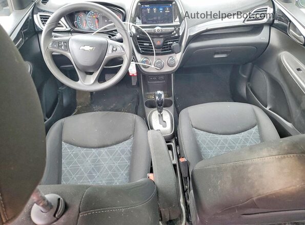 KL8CD6SA1MC227639 2021 CHEVROLET SPARK White Widok deski rozdzielczej