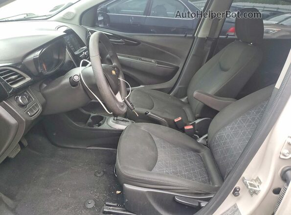 KL8CD6SA1MC732712 2021 CHEVROLET SPARK Silver Widok wnętrza z przodu