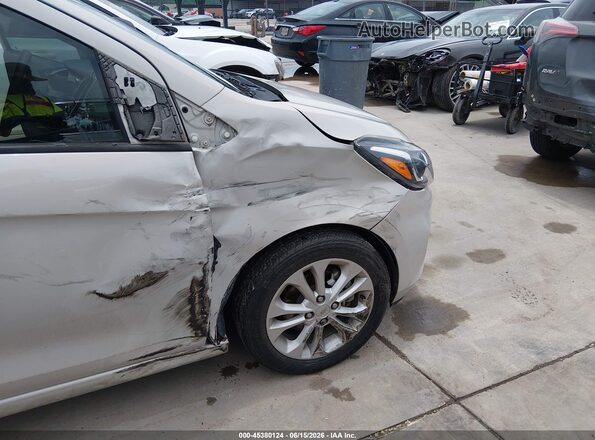 KL8CD6SA3KC724446 2019 CHEVROLET SPARK Кремовый Вид спереди