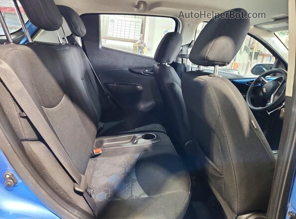 KL8CD6SA4JC426311 2018 CHEVROLET SPARK Blue Вид задніх сидінь