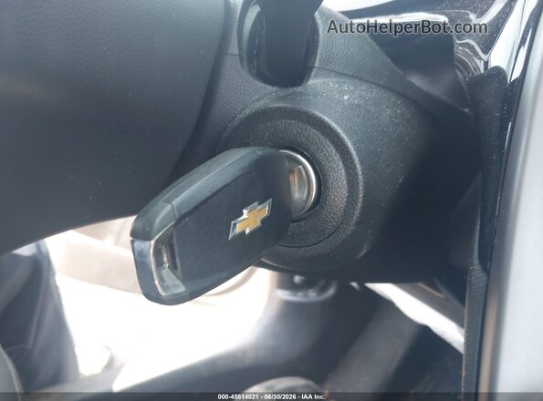 KL8CD6SA4KC716646 2019 CHEVROLET SPARK Silver წინა პანელის ხედი