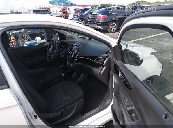 KL8CD6SA4LC459991 2020 CHEVROLET SPARK Белый Вид салона спереди