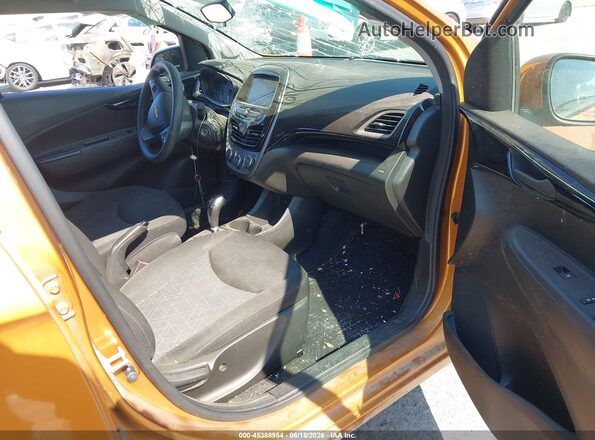 KL8CD6SA5KC716820 2019 CHEVROLET SPARK Orange Вид салону спереду