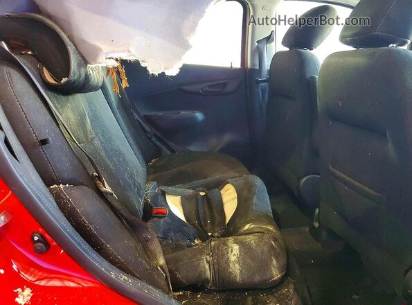 KL8CD6SA5MC733300 2021 CHEVROLET SPARK Red უკანა სავარძლების ხედი