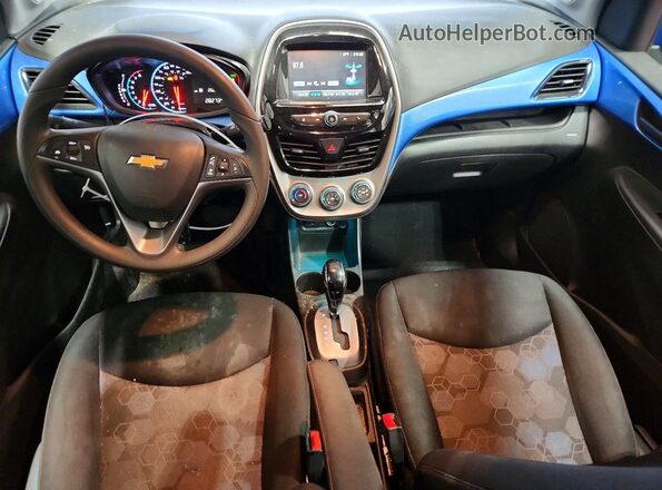 KL8CD6SA6JC461819 2018 CHEVROLET SPARK Blue Widok deski rozdzielczej