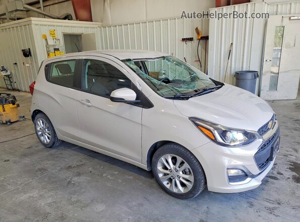 KL8CD6SA6MC747500 2021 CHEVROLET SPARK White Передня права чверть