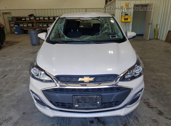 KL8CD6SA6MC747500 2021 CHEVROLET SPARK White Вид спереду
