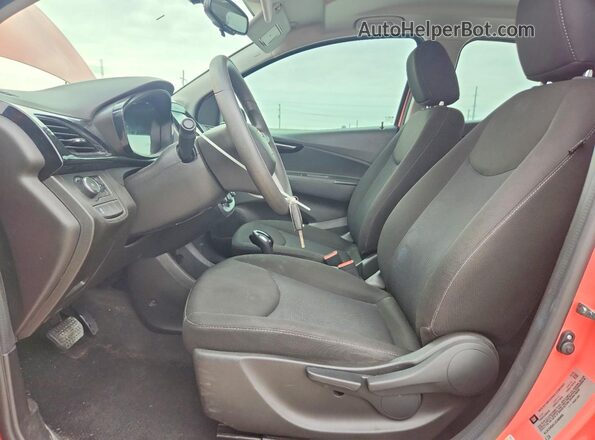 KL8CD6SA7JC468469 2018 CHEVROLET SPARK Розовый Вид салона спереди