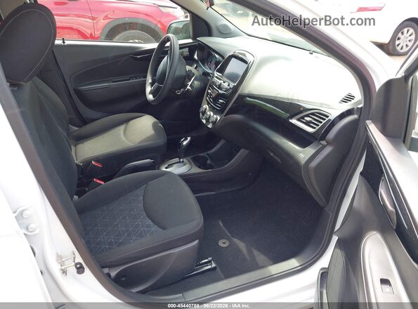 KL8CD6SA8LC459492 2020 CHEVROLET SPARK White Front interior view