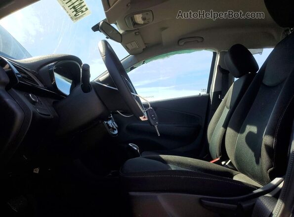KL8CD6SA8NC016939 2022 CHEVROLET SPARK Blue Вид салону спереду