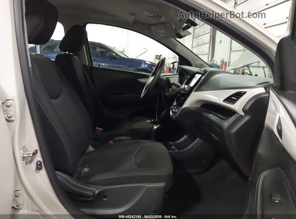 KL8CD6SA9JC461121 2018 CHEVROLET SPARK Tan Widok wnętrza z przodu