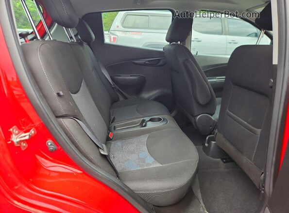 KL8CD6SAXHC786967 2017 CHEVROLET SPARK Red უკანა სავარძლების ხედი