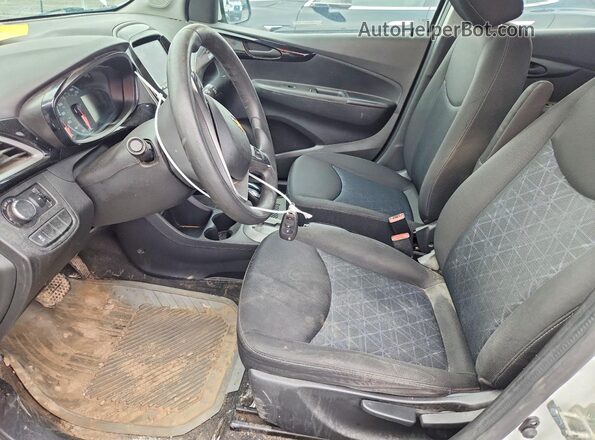 KL8CD6SAXNC003884 2022 CHEVROLET SPARK White Widok wnętrza z przodu
