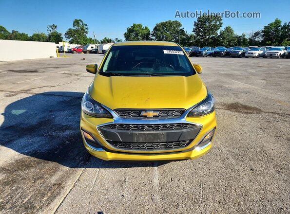 KL8CF6SA1NC032409 2022 CHEVROLET SPARK Yellow Widok z przodu