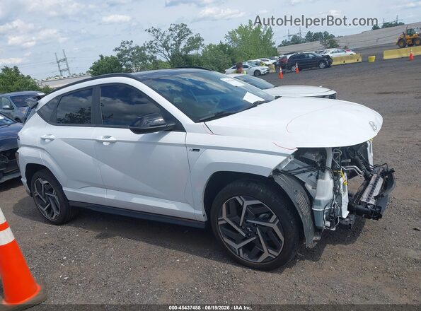 KM8HACA32RU072619 2024 HYUNDAI KONA Белый Вид задней части салона