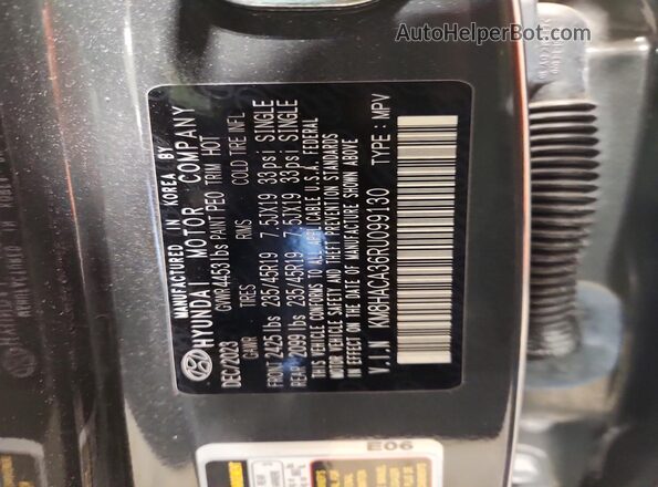 KM8HACA36RU099130 2024 HYUNDAI KONA Gray VIN կոդի պիտակի տեսք