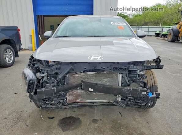 KM8HACAB6RU119321 2024 HYUNDAI KONA Silver წინა ხედი