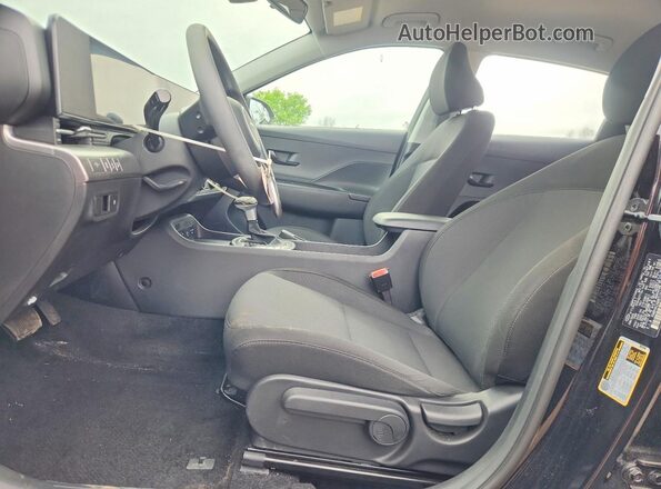 KM8HACAB8TU348493 2026 HYUNDAI KONA Черный Вид салона спереди