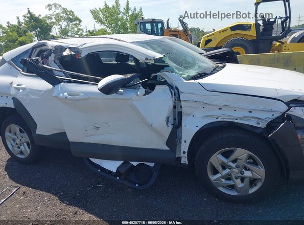 KM8HACABXSU273794 2025 HYUNDAI KONA Белый Вид спереди