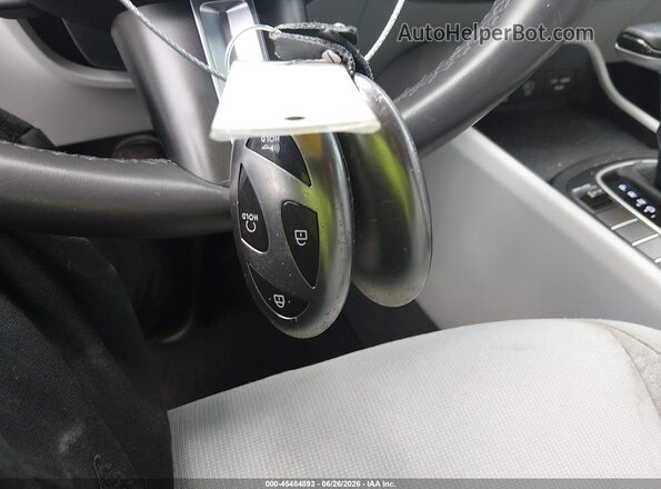 KM8HB3AB2RU058790 2024 HYUNDAI KONA Light Blue Vista del salpicadero