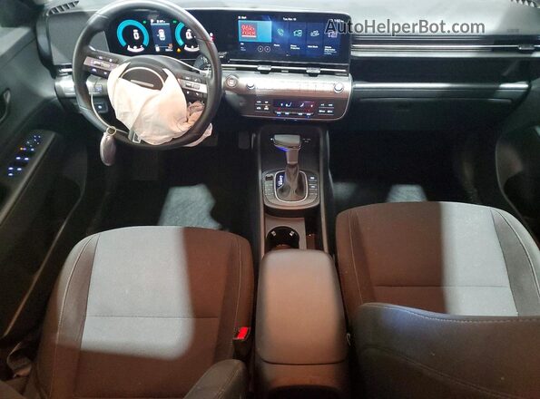 KM8HB3AB4SU238343 2025 HYUNDAI KONA White Առջևի վահանակի տեսք