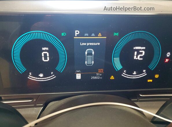 KM8HB3AB4SU238343 2025 HYUNDAI KONA White Սարքավորումների վահանակի տեսք