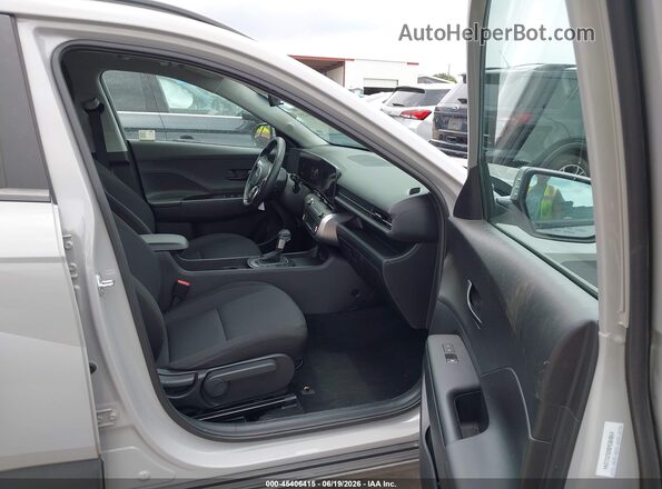 KM8HB3AB6SU311244 2025 HYUNDAI KONA Gray Սալոնի դիմացի տեսք