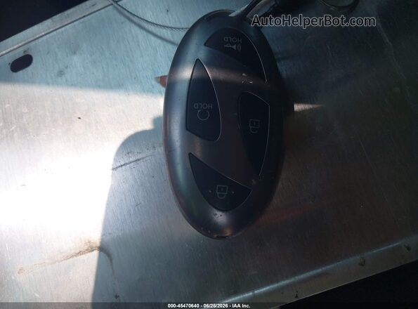 KM8HB3AB7SU206731 2025 HYUNDAI KONA Red Vista del salpicadero