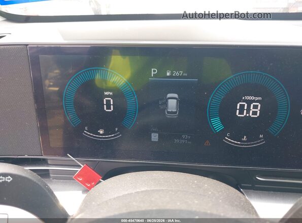 KM8HB3AB7SU206731 2025 HYUNDAI KONA Red Vista de los asientos traseros