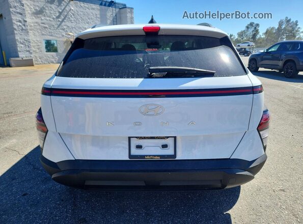 KM8HB3AB8RU184572 2024 HYUNDAI KONA White Rear view