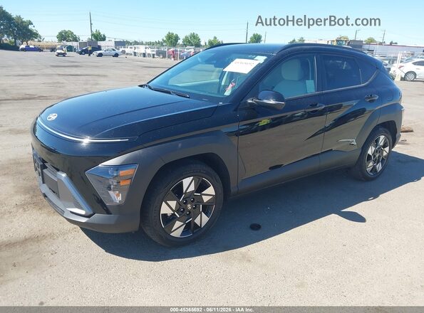 KM8HB3AB8SU332774 2025 HYUNDAI KONA Черный Передняя левая четверть