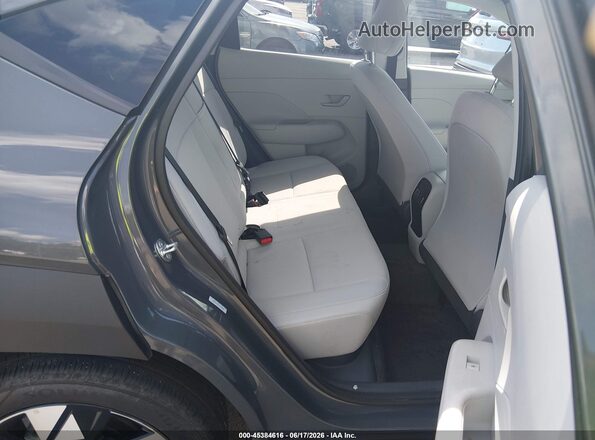 KM8HB3ABXSU323803 2025 HYUNDAI KONA Серый Вид наклейки с VIN-кодом