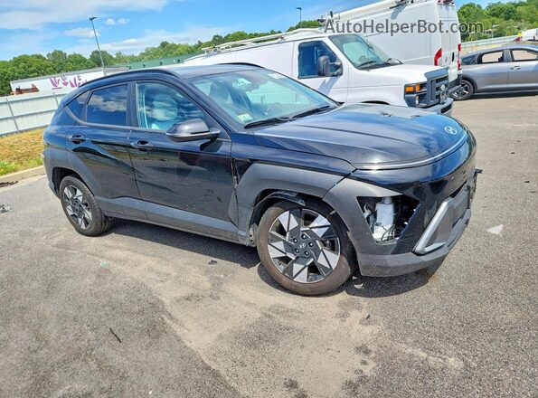KM8HBCAB1RU106652 2024 HYUNDAI KONA Black წინა მარჯვენა
