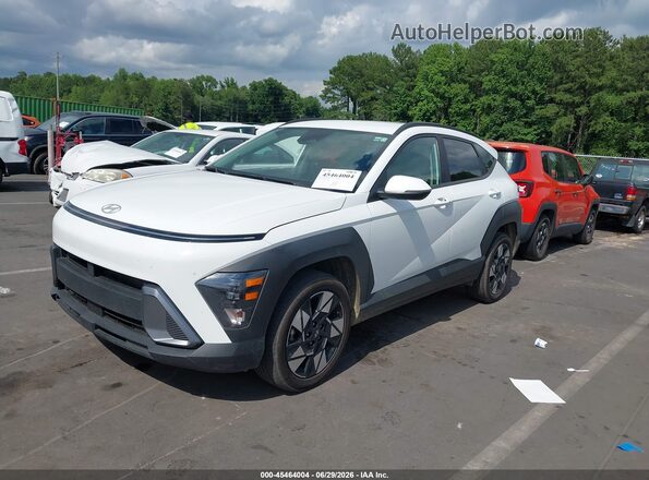 KM8HBCAB8RU164113 2024 HYUNDAI KONA White Vista tres cuartos delantera izquierda