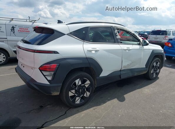 KM8HBCAB8RU164113 2024 HYUNDAI KONA White Trasero derecho