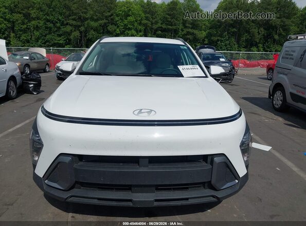 KM8HBCAB8RU164113 2024 HYUNDAI KONA White Vista del cuadro de instrumentos