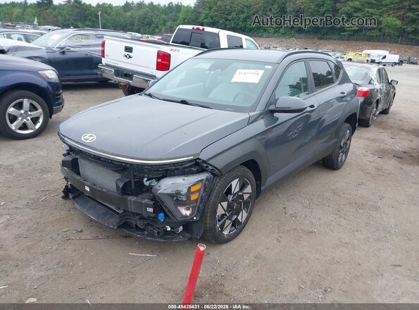 KM8HBCABXRU173296 2024 HYUNDAI KONA Gray Vista tres cuartos delantera izquierda