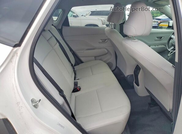 KM8HC3AB0RU084706 2024 HYUNDAI KONA White უკანა სალონის ხედი