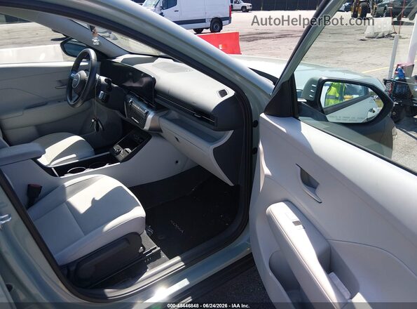 KM8HC3AB2RU068815 2024 HYUNDAI KONA Green Front interior view