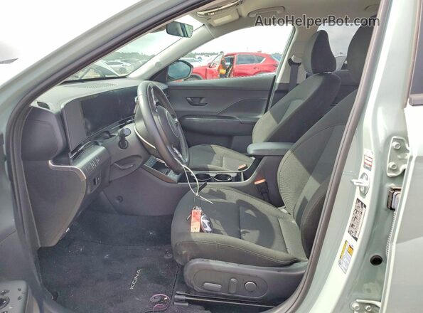 KM8HC3AB5SU214839 2025 HYUNDAI KONA Turquoise Front interior view