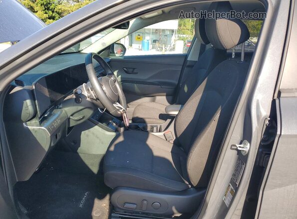KM8HC3AB6RU104425 2024 HYUNDAI KONA Gray Widok wnętrza z przodu