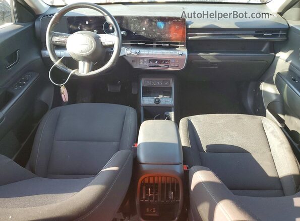 KM8HC3AB6RU104425 2024 HYUNDAI KONA Gray Widok deski rozdzielczej