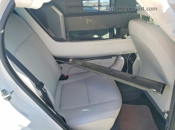 KM8HC3AB9RU087412 2024 HYUNDAI KONA White Vista de los asientos traseros