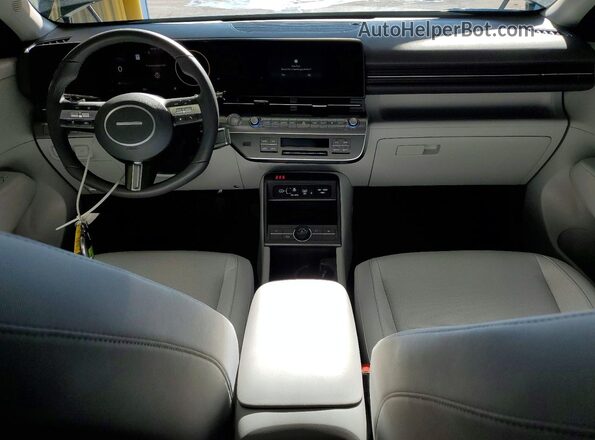 KM8HCCAB2SU322416 2025 HYUNDAI KONA Black Вид панелі приладів