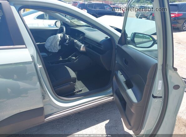 KM8HCCAB5RU037672 2024 HYUNDAI KONA Gray Front interior view